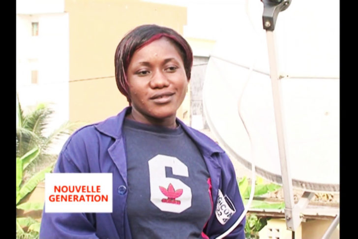 électronicienne professionnelle électronicienne professionnelle